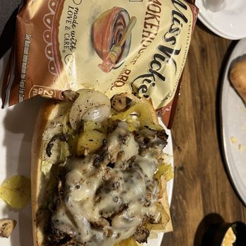 Mellow Mushroom Wilder - Jerk chicken hoagie - Pizza Near Me - Wilder, Kentucky Mellow Mushroom Wilder - Jerk chicken hoagie - Pizza Near Me - Wilder, Kentucky