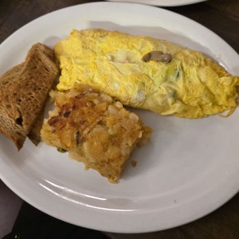 Marlboro Grille - Veggie Omelette - American Near Me - Upper Marlboro, Maryland Marlboro Grille - Veggie Omelette - American Near Me - Upper Marlboro, Maryland