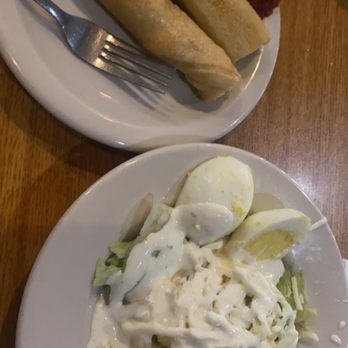 Pagliai's - Salad bar and breadsticks - Pizza Near Me - Bowling Green, Ohio Pagliai's - Salad bar and breadsticks - Pizza Near Me - Bowling Green, Ohio
