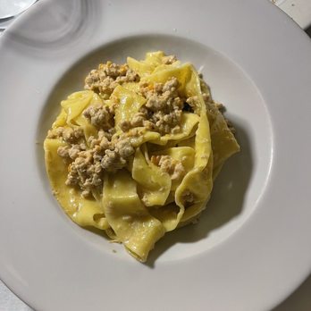 Il Chianti - homemade papardelle with tuscany pork ragu - Wine Bars Near Me - Rome, RM Il Chianti - homemade papardelle with tuscany pork ragu - Wine Bars Near Me - Rome, RM