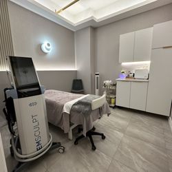 Slim Herbal - Facial Treatment room
