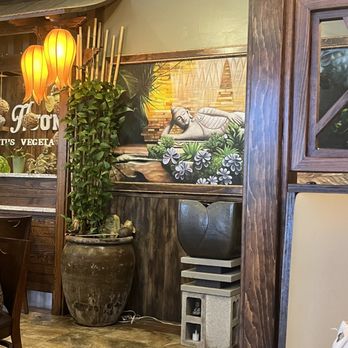 Huong Sen - Front desk area - Vietnamese Near Me - Houston, Texas