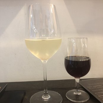 Viva Creative Kitchen - Via Latina Loureiro - green wine 3.5€ and D. Antonia 10 Anos - port wine 6€ - Portuguese Near Me - Porto, 13
