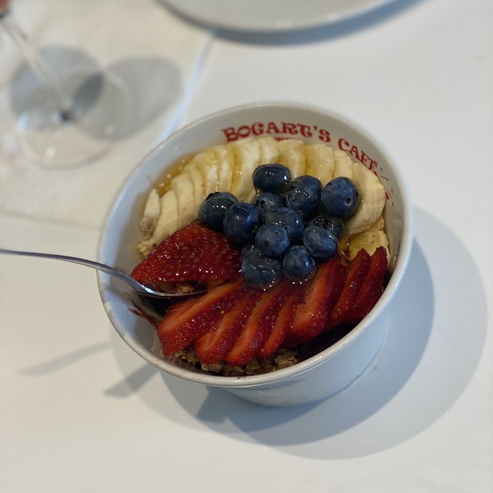 Bogart's Cafe - Açaí Bowl - Breakfast & Brunch Near Me - Honolulu, Hawaii Bogart's Cafe - Açaí Bowl - Breakfast & Brunch Near Me - Honolulu, Hawaii