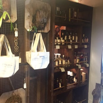 Bar & Garden - Single malt scotch and Japanese whiskey - Beer, Wine & Spirits Near Me - Culver City, California