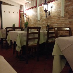 Hostaria Dante - Plenty of indoor seating