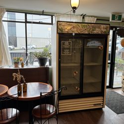 Dogwood Brewing - Empty off sales fridge~