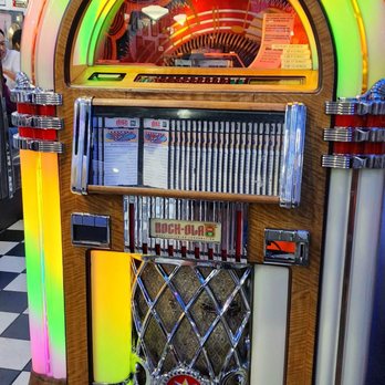 Mel's Diner - Vintage Music box - Diners Near Me - Pigeon Forge, Tennessee Mel's Diner - Vintage Music box - Diners Near Me - Pigeon Forge, Tennessee