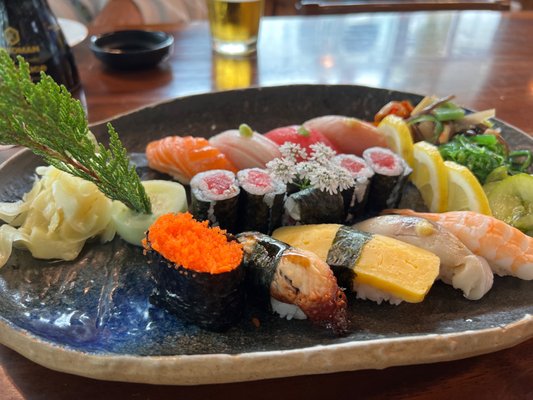 Yamariki Sushi by null