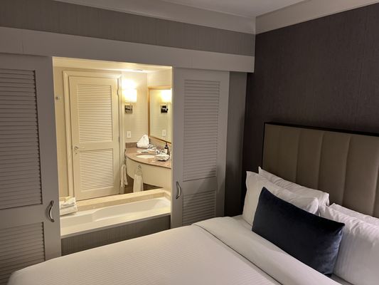 Fairmont Vancouver Airport by null