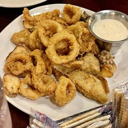 Fried Calamari & Octopus (sm) Fried Calamari & Octopus (sm)