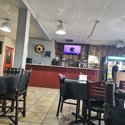 Jaripeo Grill And Beer - Nice little mom and pop joint.  Gonna try the food hopefully it's good.  Have high hopes.  Nice menu and selection.