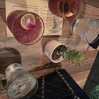 Beeside Balcony - Old fashioned and Margarita - Mediterranean Near Me - Del Mar, California Beeside Balcony - Old fashioned and Margarita - Mediterranean Near Me - Del Mar, California