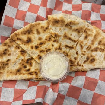PrimeTime Bar & Grill - Veggie Quesadilla - Sports Bars Near Me - Chicago, Illinois