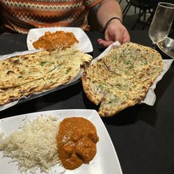 Desi Swad Cuisine | Best Indian Restaurant | Best Indian Food - Chicken Curry, Garlic Naan, Onion Naan