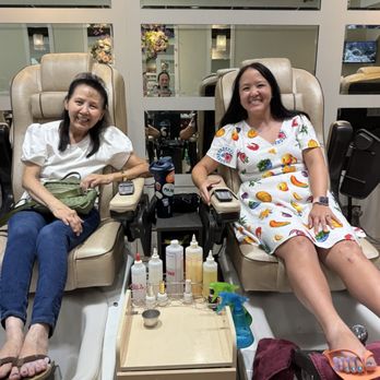 Highland Nails & Spa - Rainbow/Windmill - Nail Salons Near Me - Las Vegas, Nevada Highland Nails & Spa - Rainbow/Windmill - Nail Salons Near Me - Las Vegas, Nevada