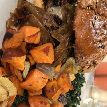 True Food Kitchen - The Grass Fed Burger - Vegetarian Near Me - Pasadena, California True Food Kitchen - The Grass Fed Burger - Vegetarian Near Me - Pasadena, California