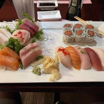 Bonsai Japanese Restaurant - Sashimi and sushi combo - Japanese Near Me - Poughkeepsie, New York