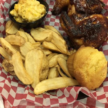 Famous Dave's Bar-B-Que - Chicken dinner! - Barbeque Near Me - Sandusky, Ohio Famous Dave's Bar-B-Que - Chicken dinner! - Barbeque Near Me - Sandusky, Ohio