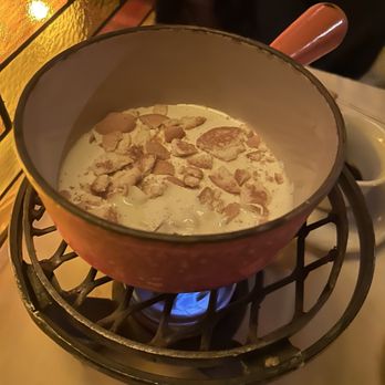 Geja's Cafe - White chocolate - Fondue Near Me - Chicago, Illinois