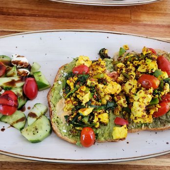 Hatch 44 Cafe - Spicy Avocado Toast with Tofu - Cafes Near Me - Metuchen, New Jersey