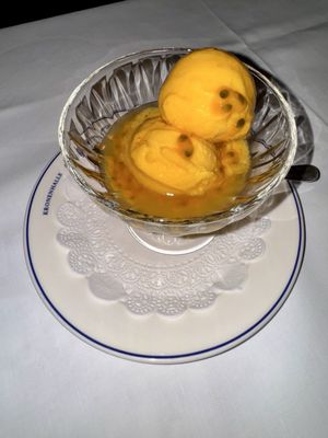 Restaurant Kronenhalle by null