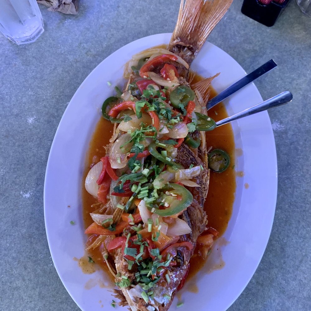 Golden Seafood House - huachinango entero frito - Seafood Near Me - Houston, Texas