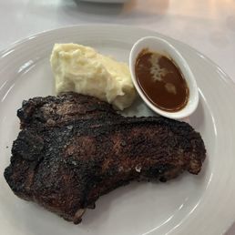 T-bone steak and peppercorn sauce