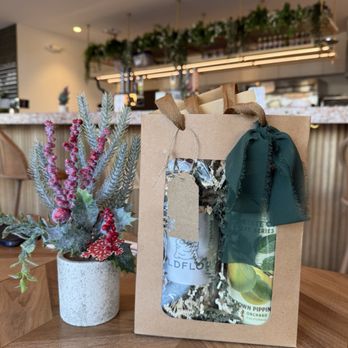 Wildflour - Holiday gift bag - Beer Bar Near Me - South San Francisco, California Wildflour - Holiday gift bag - Beer Bar Near Me - South San Francisco, California