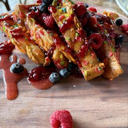 Fruity pebble French toast Fruity pebble French toast