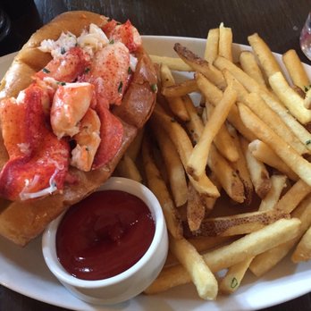 OAK Long Bar + Kitchen - LOBSTER ONE HANDERS - Bars Near Me - Boston, Massachusetts OAK Long Bar + Kitchen - LOBSTER ONE HANDERS - Bars Near Me - Boston, Massachusetts