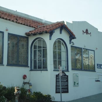 Moss Beach Distillery - The Moss Beach Distillery - Seafood Near Me - Moss Beach, California