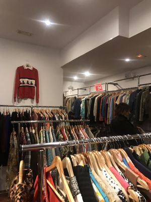 Magpie Vintage by null