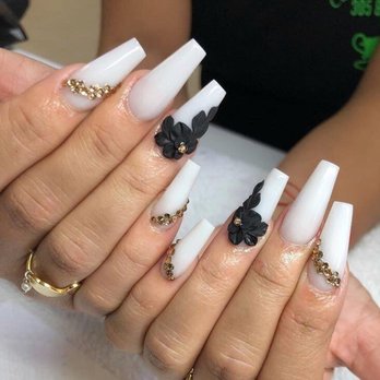 KD Nail & Spa - Nail Salons Near Me - Lytle, Texas