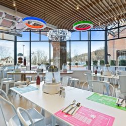 Harbourview Shoppes