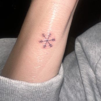 Needles Art studio - Snowflake, Fine Line tattoo - Piercing Near Me - Doylestown , Pennsylvania