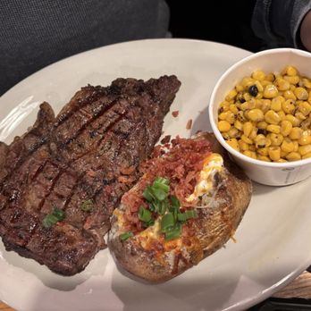 Logan's Roadhouse - Steakhouses Near Me - Redding, California