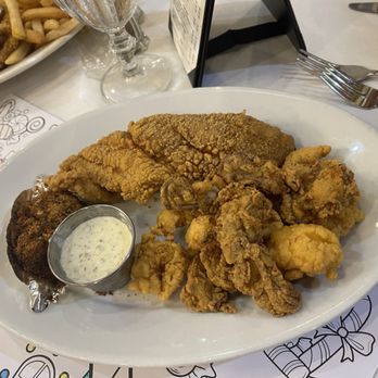Dooky Chase's Restaurant - Seafood Platter - Cajun/Creole Near Me - New Orleans, Louisiana