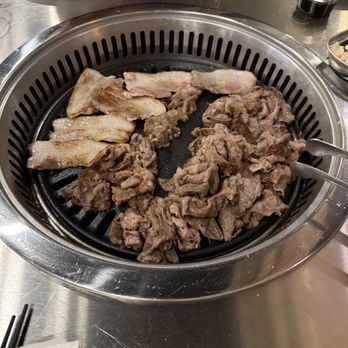 KW Korean BBQ - Great new grills that don't burn easily. We started off with brisket and pork belly. - Korean Near Me - Burien, Washington KW Korean BBQ - Great new grills that don't burn easily. We started off with brisket and pork belly. - Korean Near Me - Burien, Washington