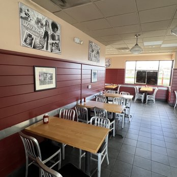 Wayback Burgers - Interior - Burgers Near Me - Milpitas, California Wayback Burgers - Interior - Burgers Near Me - Milpitas, California