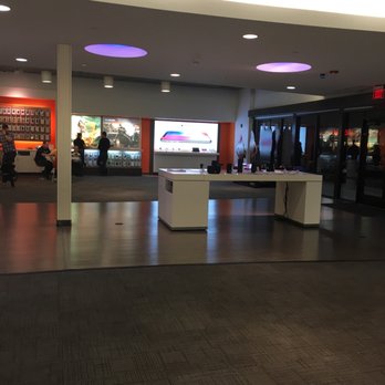 AT&T Store - Mobile Phones Near Me - Selma, Texas AT&T Store - Mobile Phones Near Me - Selma, Texas