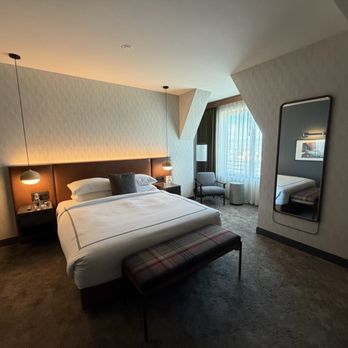 Kimpton Armory Hotel Bozeman - Room - Hotels Near Me - Bozeman, Montana Kimpton Armory Hotel Bozeman - Room - Hotels Near Me - Bozeman, Montana