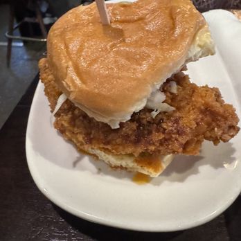 Bourbons - Hot Chicken Sandwich Nashville - Southern Near Me - Brighton, Michigan