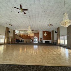 Silver Lakes Country Club