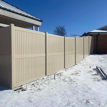 CR Fence - Fences & Gates Near Me - Concordia, Missouri CR Fence - Fences & Gates Near Me - Concordia, Missouri