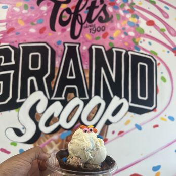 Toft's Grand Scoop - Ice Cream & Frozen Yogurt Near Me - Columbus, Ohio