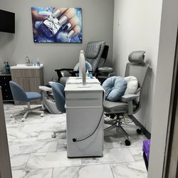 Nails By Joy - Salon view