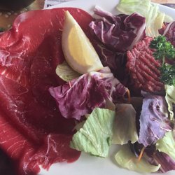 Roadhouse Grill - Raw beef and carpaccio