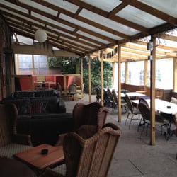 The British Oak - Outside, covered area
