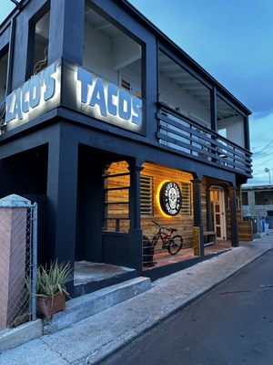 Zaco's Tacos Restaurant by null